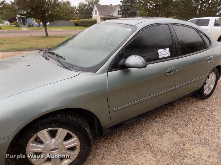 image for item DB9098 2005 Ford Taurus SEL