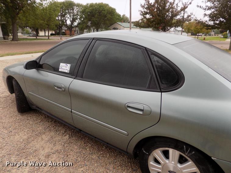 image for item DB9098 2005 Ford Taurus SEL