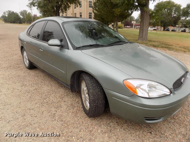 image for item DB9098 2005 Ford Taurus SEL