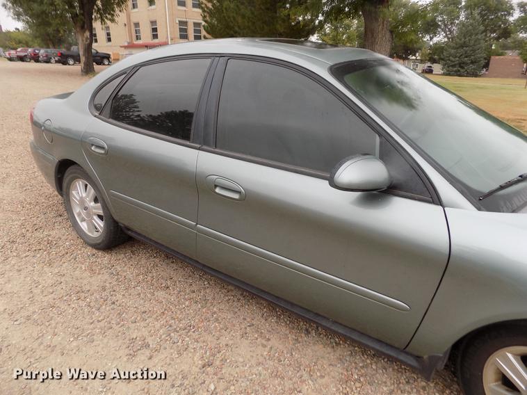 image for item DB9098 2005 Ford Taurus SEL