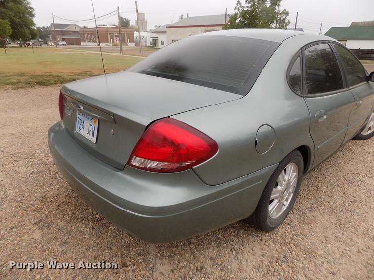 image for item DB9098 2005 Ford Taurus SEL