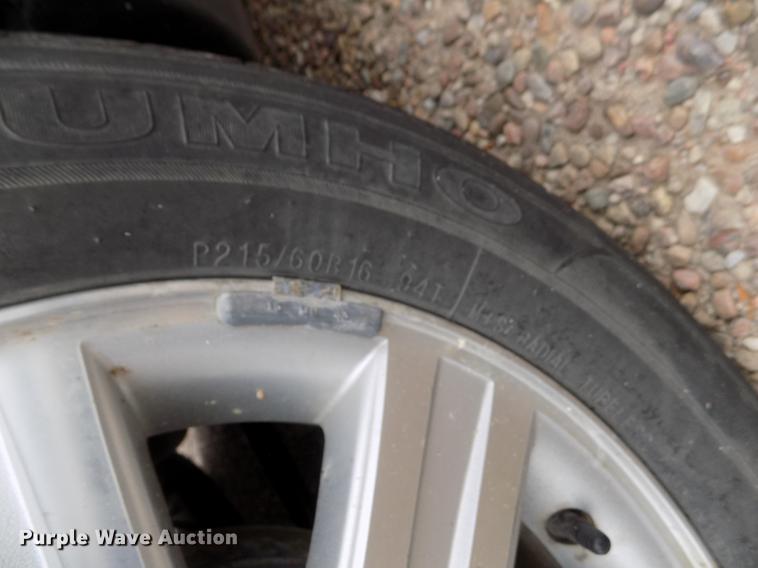 image for item DB9098 2005 Ford Taurus SEL