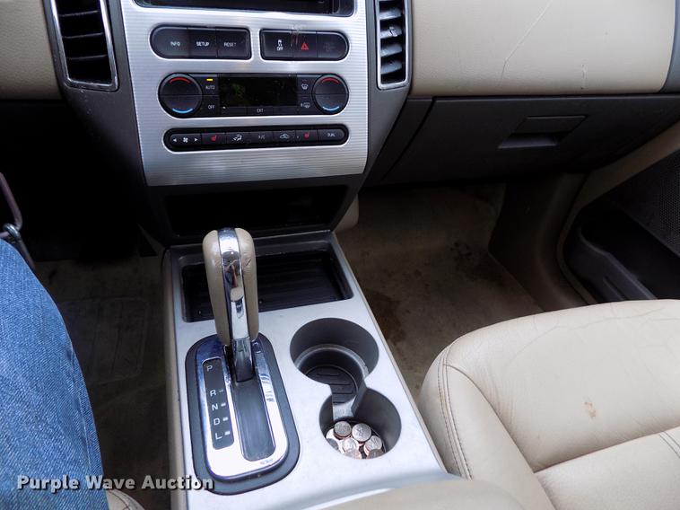 image for item DB9101 2007 Ford Edge SEL SUV