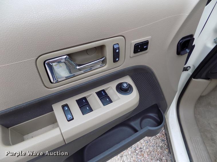 image for item DB9101 2007 Ford Edge SEL SUV