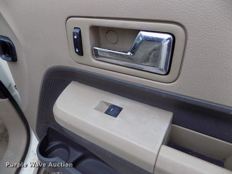 image for item DB9101 2007 Ford Edge SEL SUV