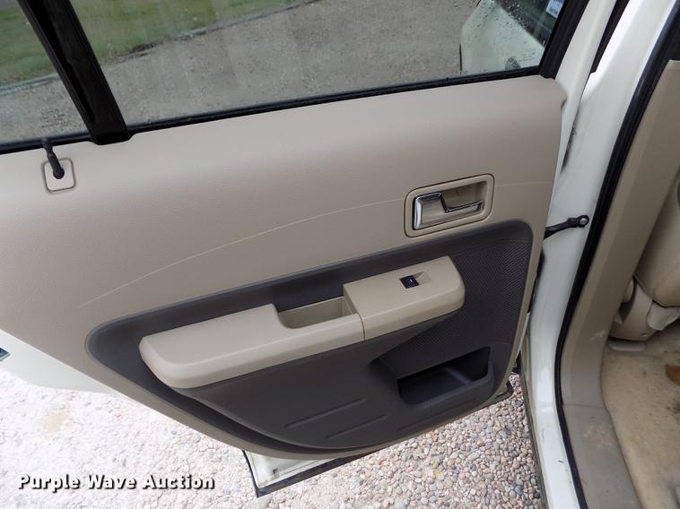 image for item DB9101 2007 Ford Edge SEL SUV