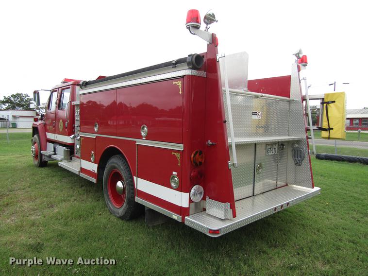 image for item DC0073 1984 International S1900 fire truck