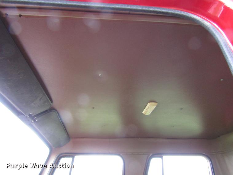 image for item DC0073 1984 International S1900 fire truck