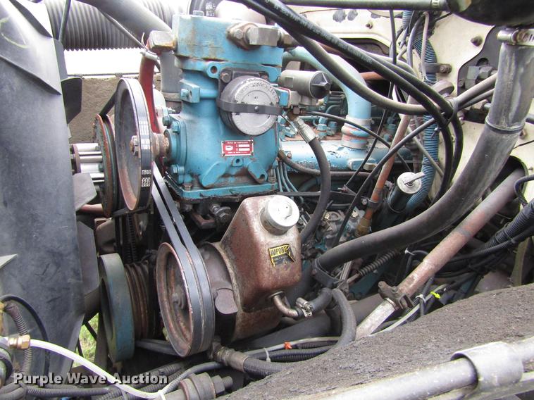 image for item DC0073 1984 International S1900 fire truck