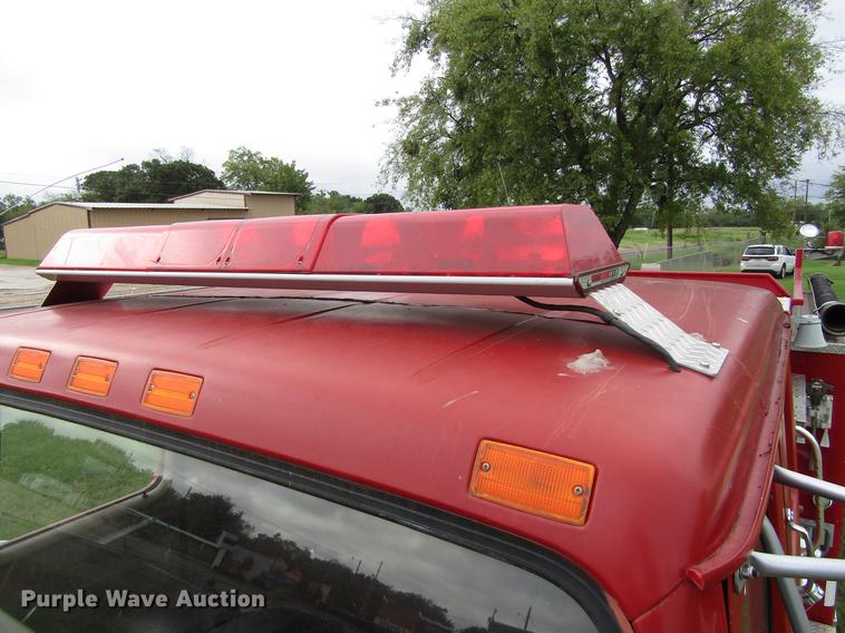 image for item DC0073 1984 International S1900 fire truck