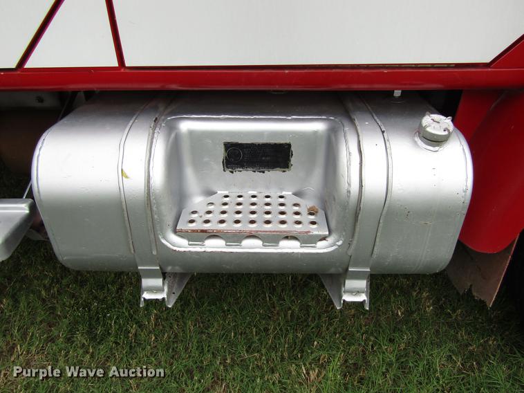 image for item DC0073 1984 International S1900 fire truck