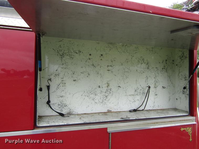 image for item DC0073 1984 International S1900 fire truck