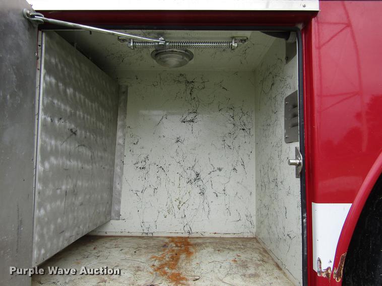 image for item DC0073 1984 International S1900 fire truck