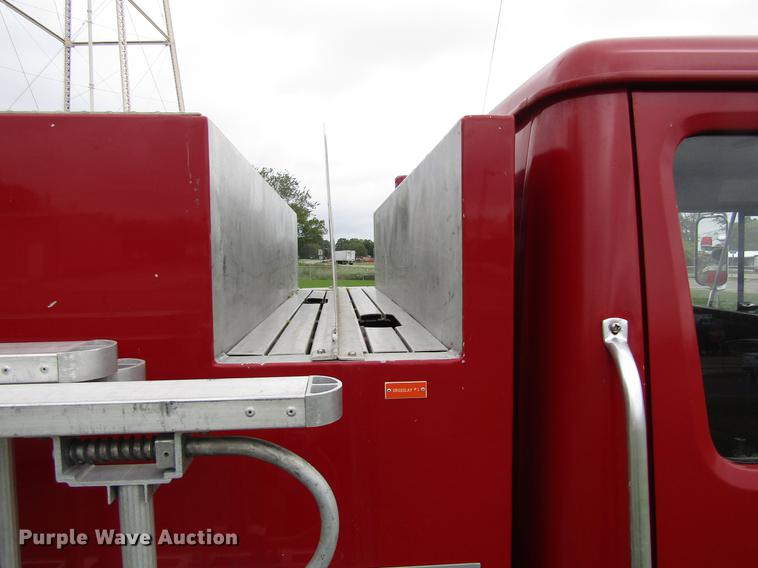 image for item DC0073 1984 International S1900 fire truck