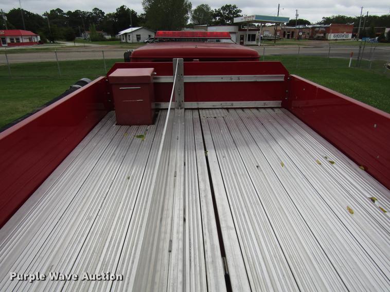 image for item DC0073 1984 International S1900 fire truck