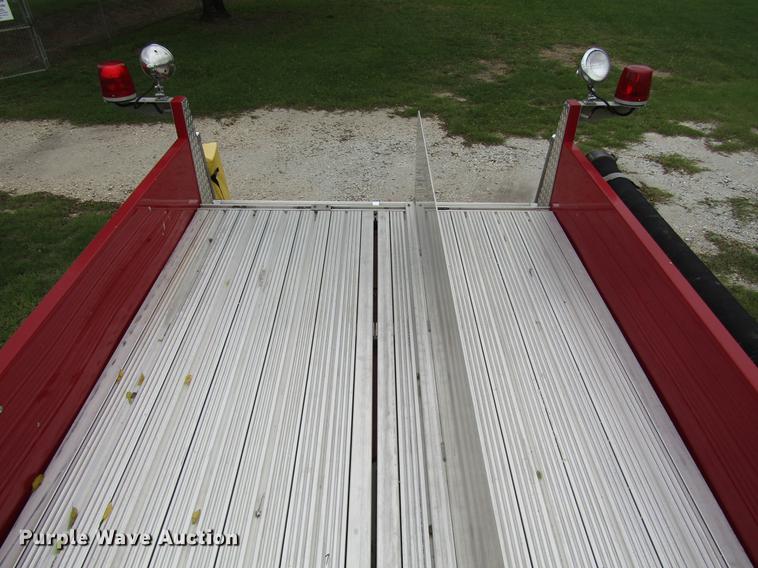 image for item DC0073 1984 International S1900 fire truck