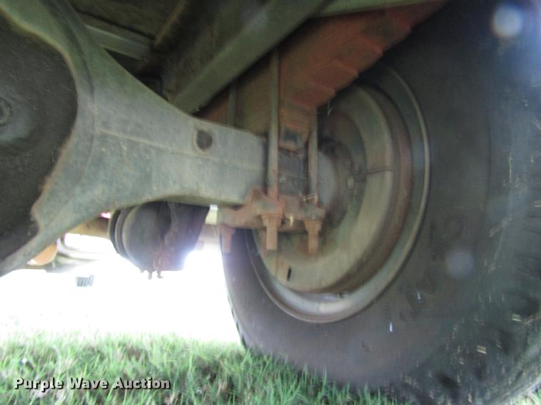 image for item DC0073 1984 International S1900 fire truck