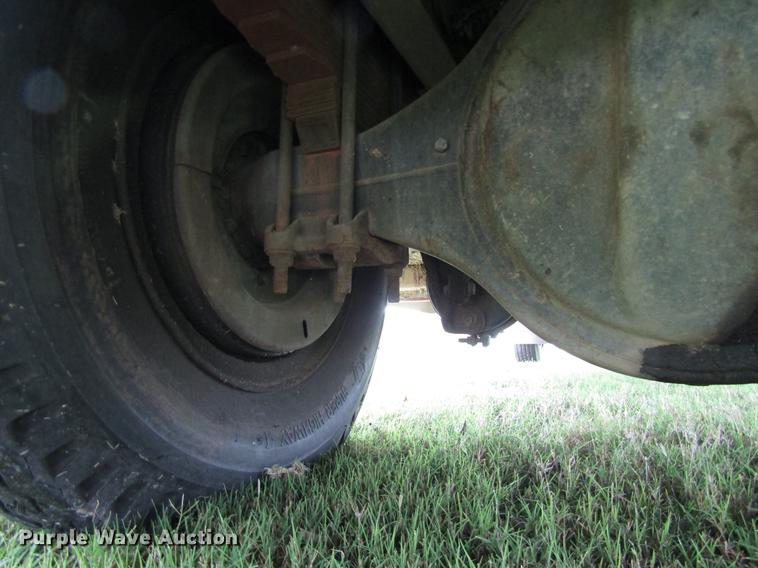 image for item DC0073 1984 International S1900 fire truck