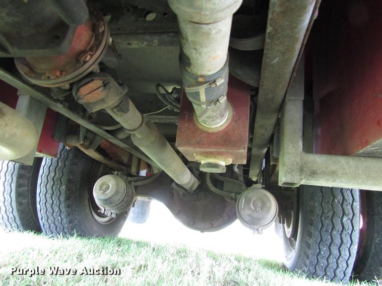 image for item DC0073 1984 International S1900 fire truck