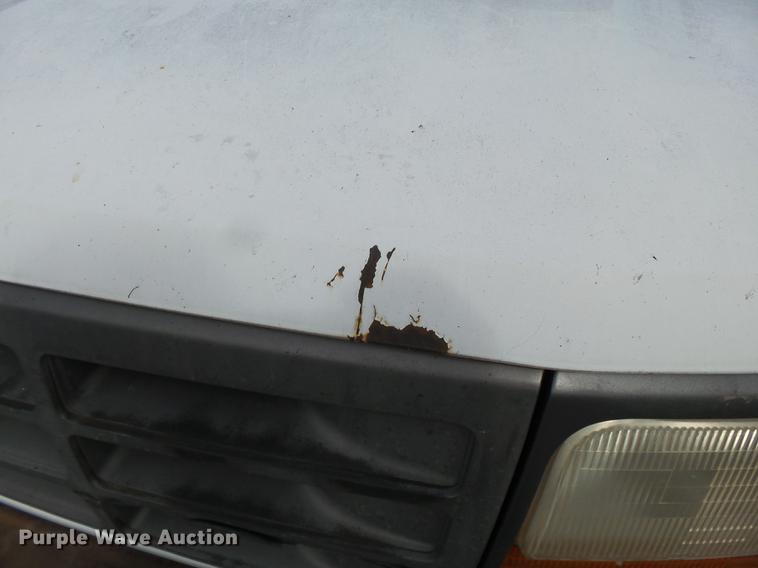 image for item DD2487 1994 Ford F150 pickup truck