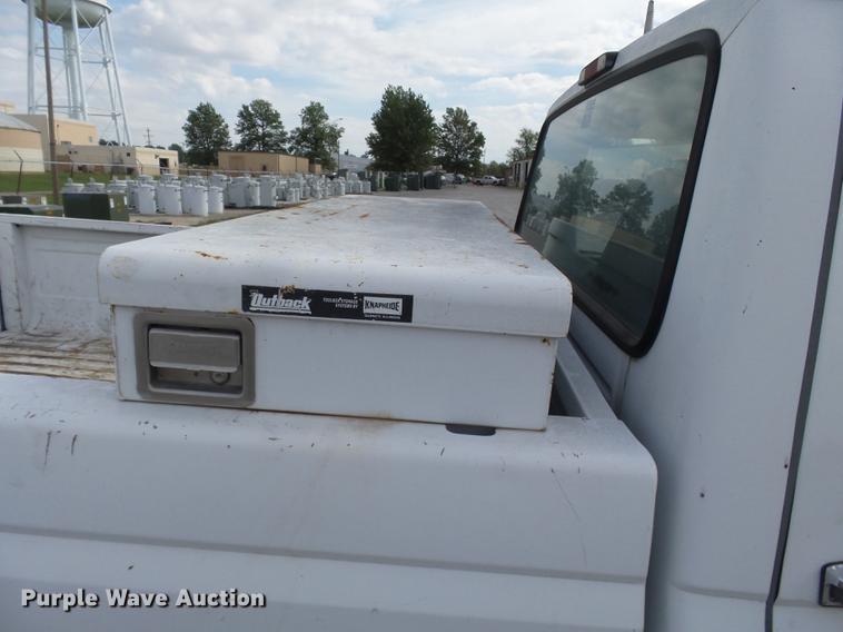 image for item DD2487 1994 Ford F150 pickup truck