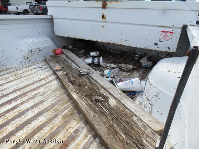 image for item DD2487 1994 Ford F150 pickup truck