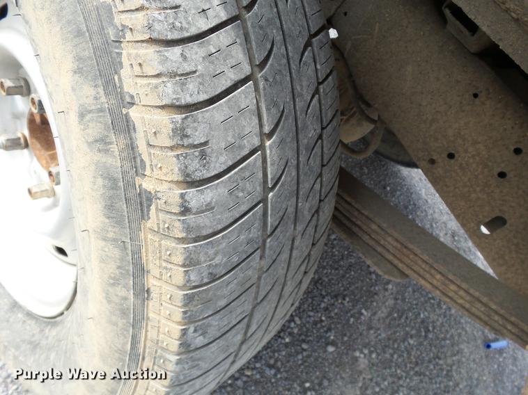 image for item DD2487 1994 Ford F150 pickup truck