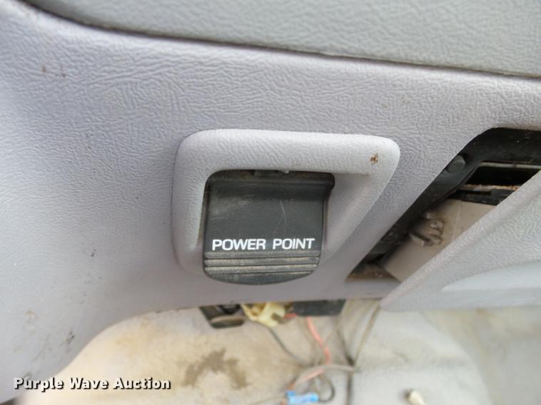 image for item DD2487 1994 Ford F150 pickup truck