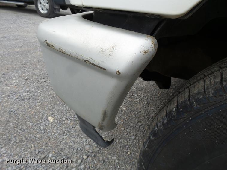 image for item DD2489 1995 Ford F150 pickup truck