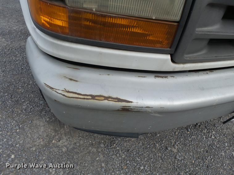 image for item DD2489 1995 Ford F150 pickup truck