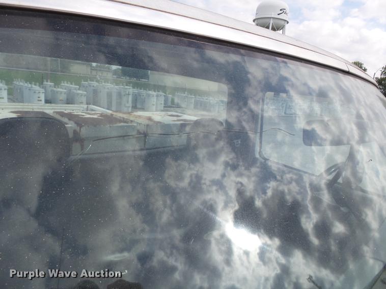 image for item DD2489 1995 Ford F150 pickup truck