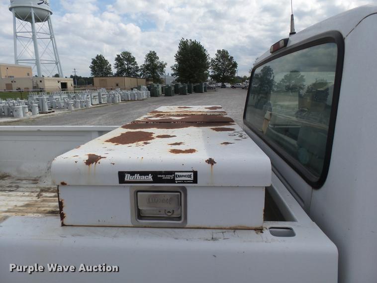 image for item DD2489 1995 Ford F150 pickup truck