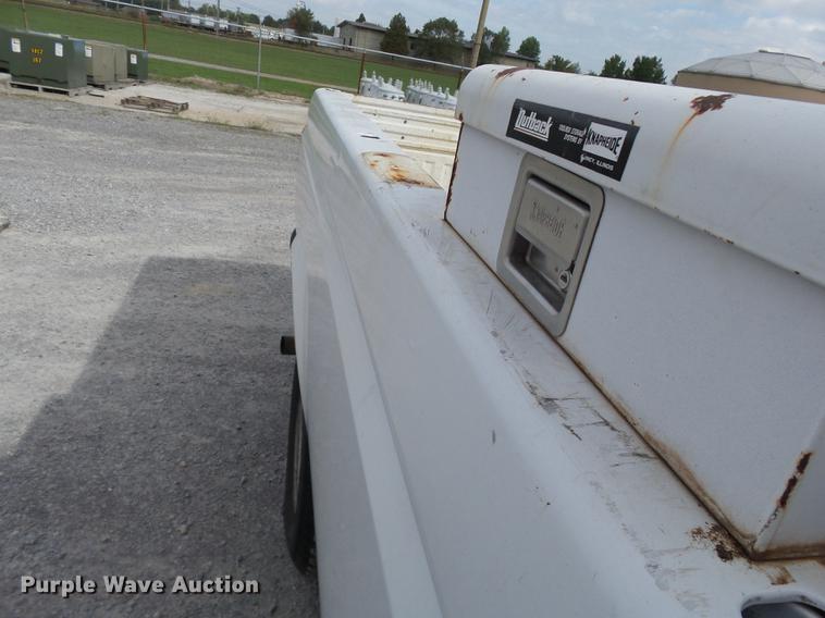 image for item DD2489 1995 Ford F150 pickup truck