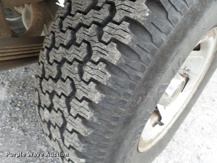 image for item DD2489 1995 Ford F150 pickup truck