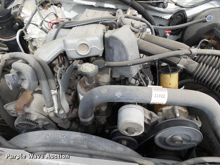 image for item DD2489 1995 Ford F150 pickup truck