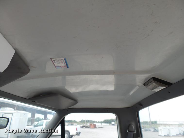 image for item DD2489 1995 Ford F150 pickup truck