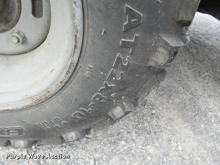 image for item DD2490 2001 Kawasaki 550 utility vehicle