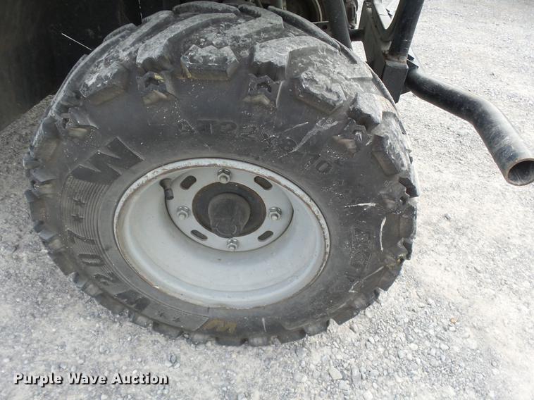 image for item DD2490 2001 Kawasaki 550 utility vehicle