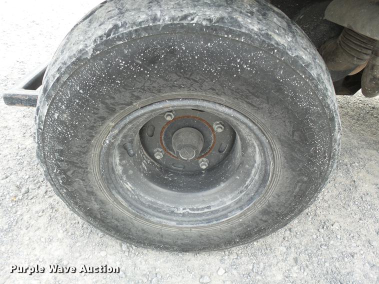 image for item DD2490 2001 Kawasaki 550 utility vehicle