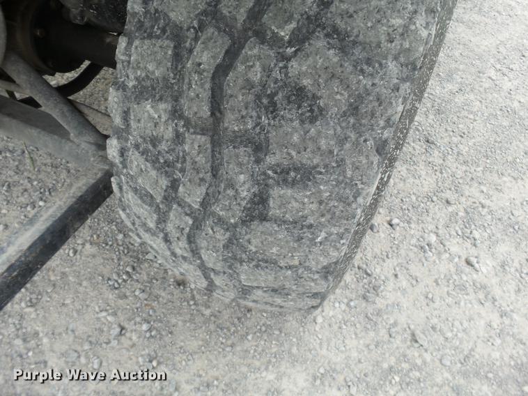 image for item DD2490 2001 Kawasaki 550 utility vehicle