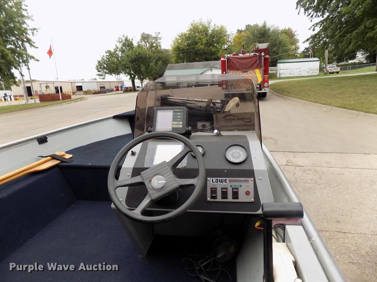 image for item DD3480 Lowe 160V boat and trailer