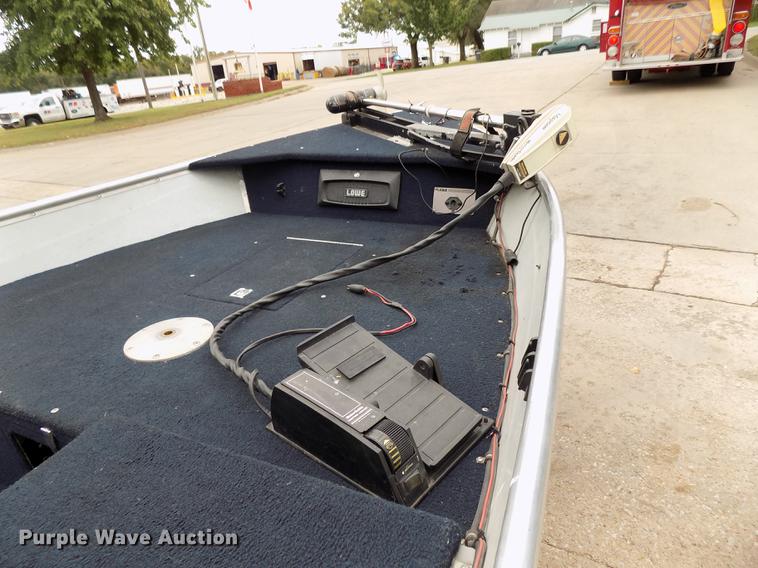 image for item DD3480 Lowe 160V boat and trailer