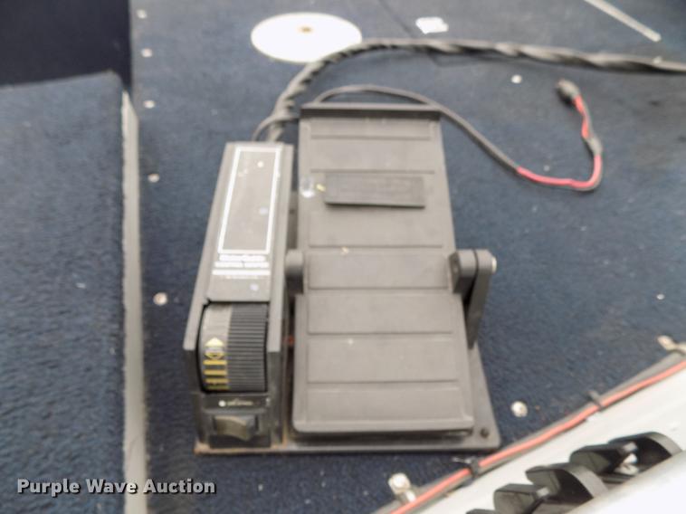 image for item DD3480 Lowe 160V boat and trailer