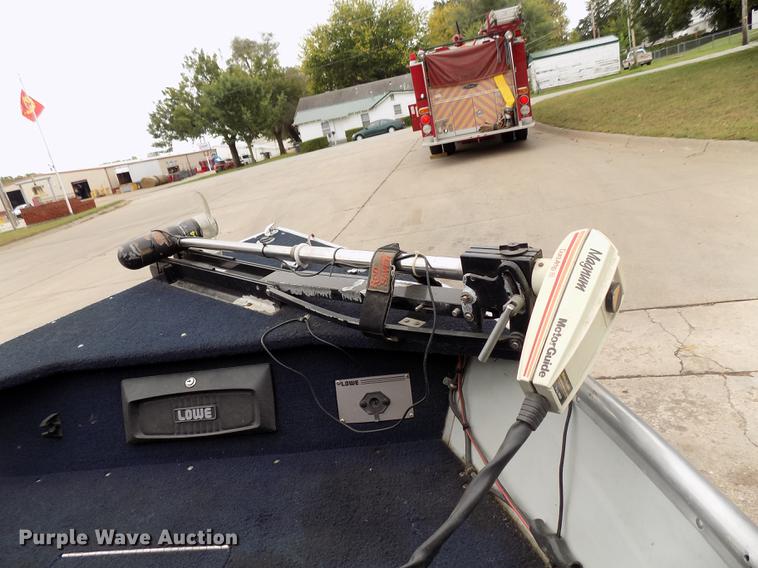 image for item DD3480 Lowe 160V boat and trailer