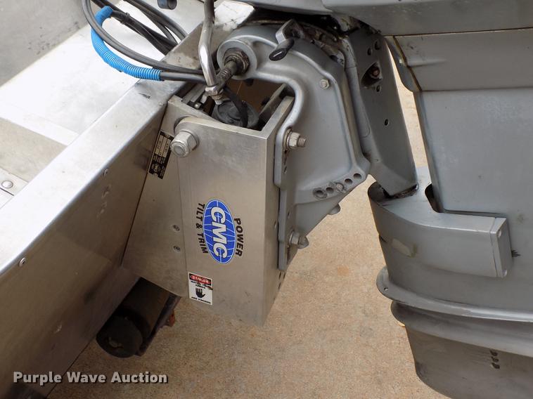 image for item DD3480 Lowe 160V boat and trailer