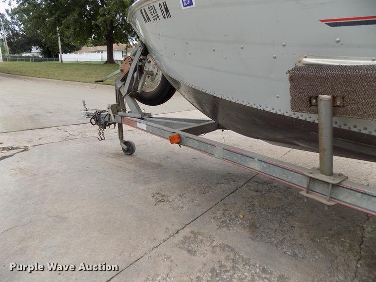 image for item DD3480 Lowe 160V boat and trailer