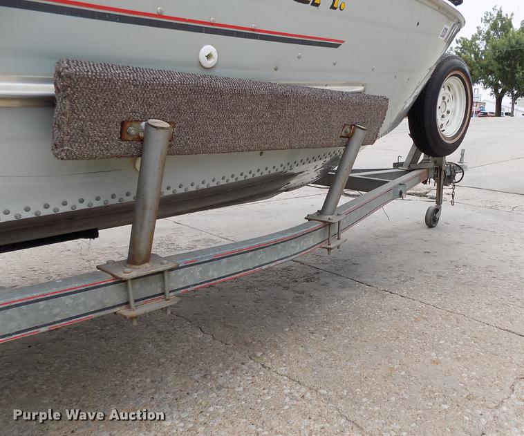 image for item DD3480 Lowe 160V boat and trailer