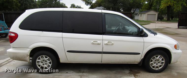 image for item DD3697 2003 Dodge Grand Caravan van