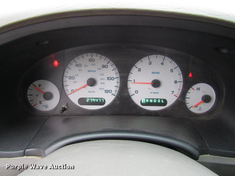 image for item DD3697 2003 Dodge Grand Caravan van