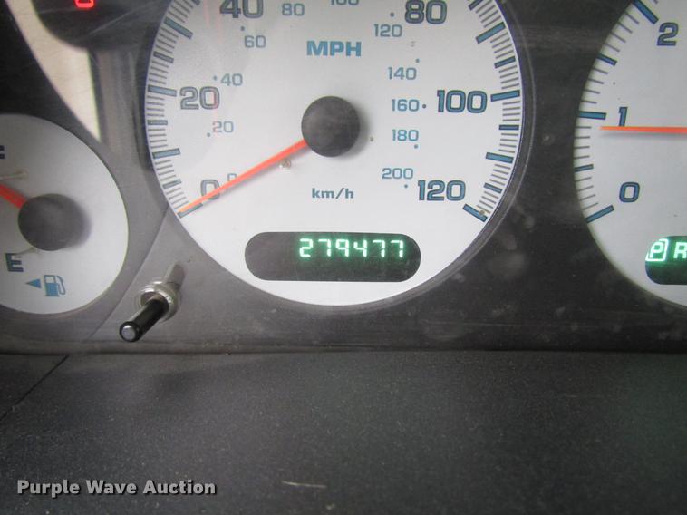 image for item DD3697 2003 Dodge Grand Caravan van